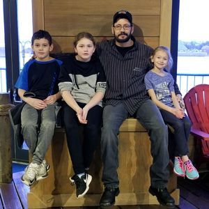 Meet your Posher, Lowell